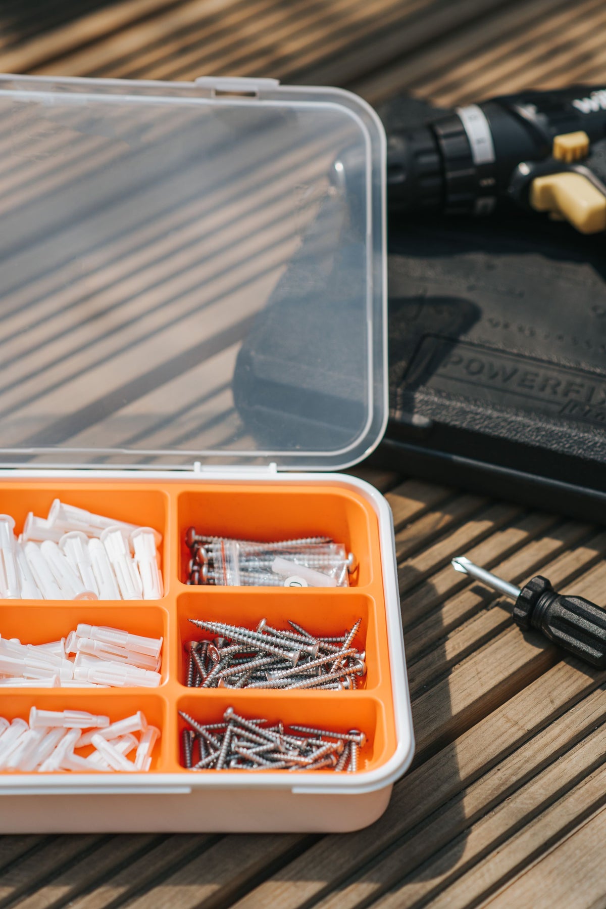 Choosing Fasteners for Reliable Home Repairs